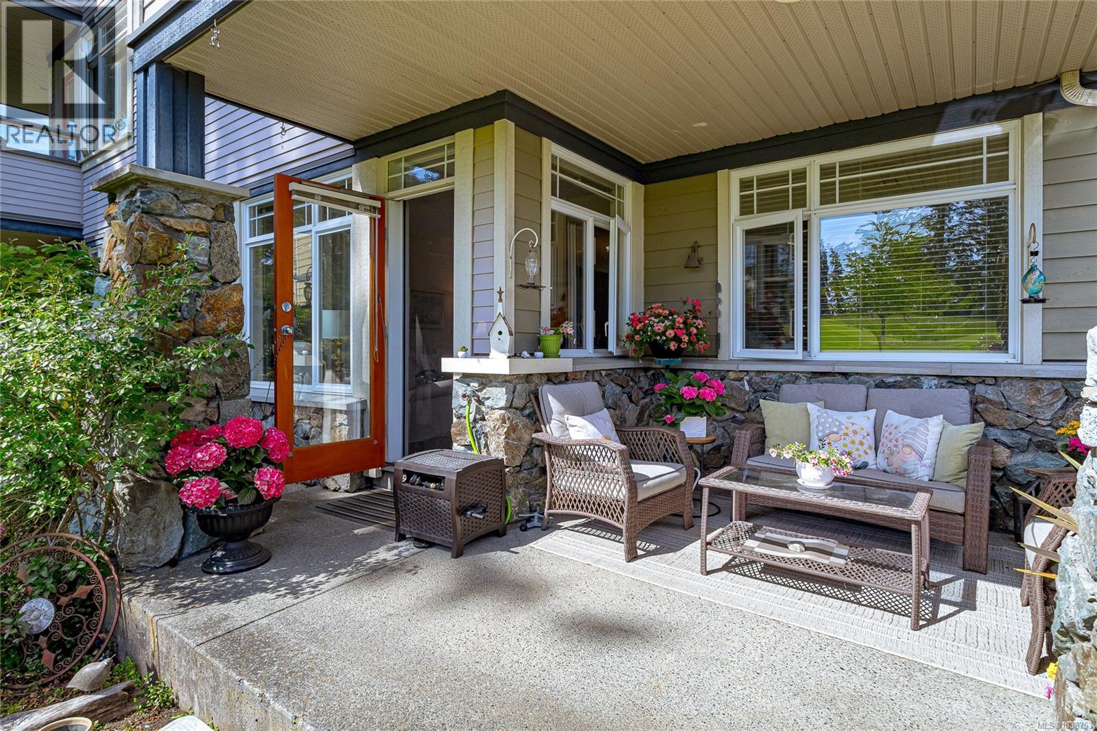 104d 1115 Craigflower Rd, Esquimalt, British Columbia V9A 7R1 - Photo 23 - 1036753