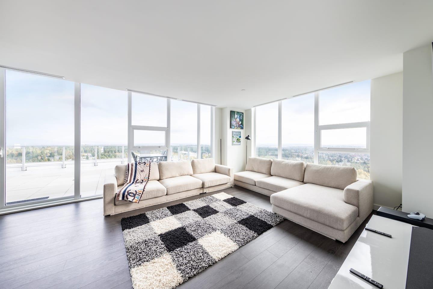 3602 13778 100 Avenue, Surrey, British Columbia  V3T 0V3 - Photo 1 - R3123528