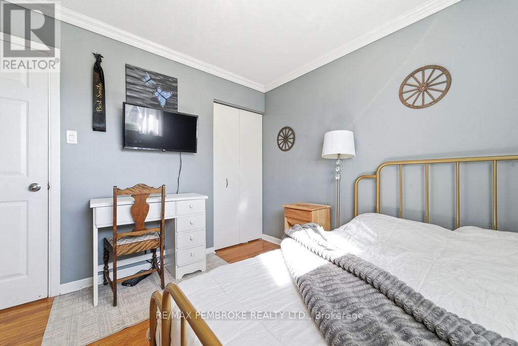 70 Selkirk Street, Petawawa, Ontario  K8H 1P4 - Photo 23 - X13125192