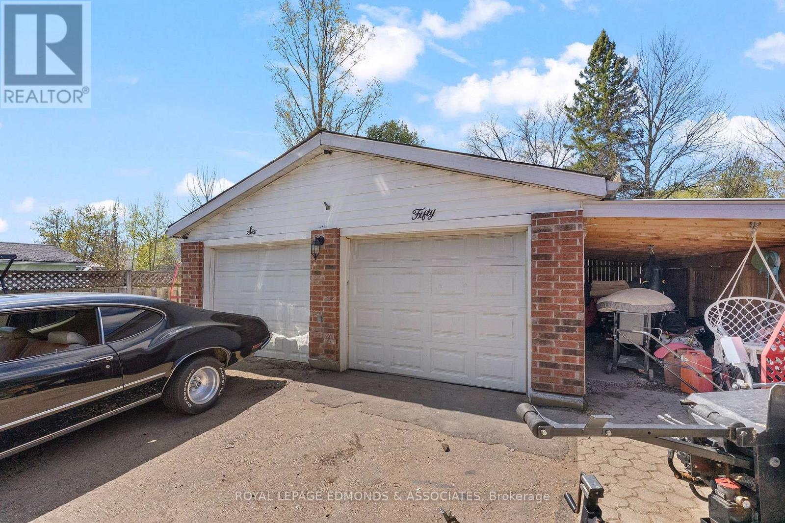 650 Lorne Street W, Laurentian Valley, Ontario  K8A 6T6 - Photo 4 - X13125212