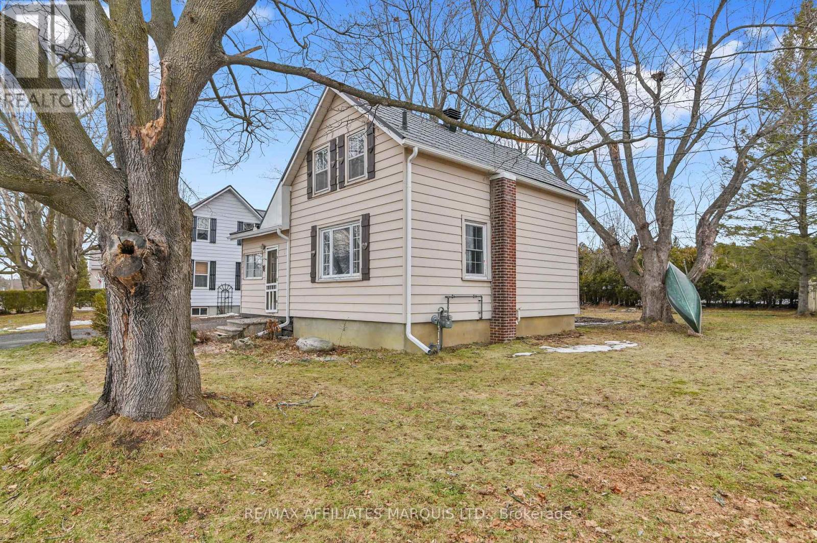 5 Pine Street, South Stormont, Ontario  K0C 1M0 - Photo 3 - X13125186