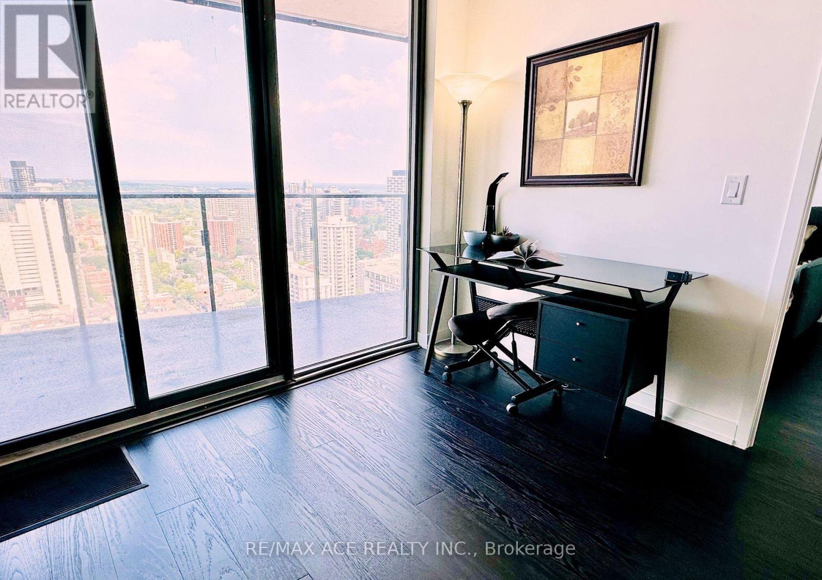 3313 - 11 Wellesley Street W, Toronto, Ontario  M4Y 1E8 - Photo 10 - C13125220