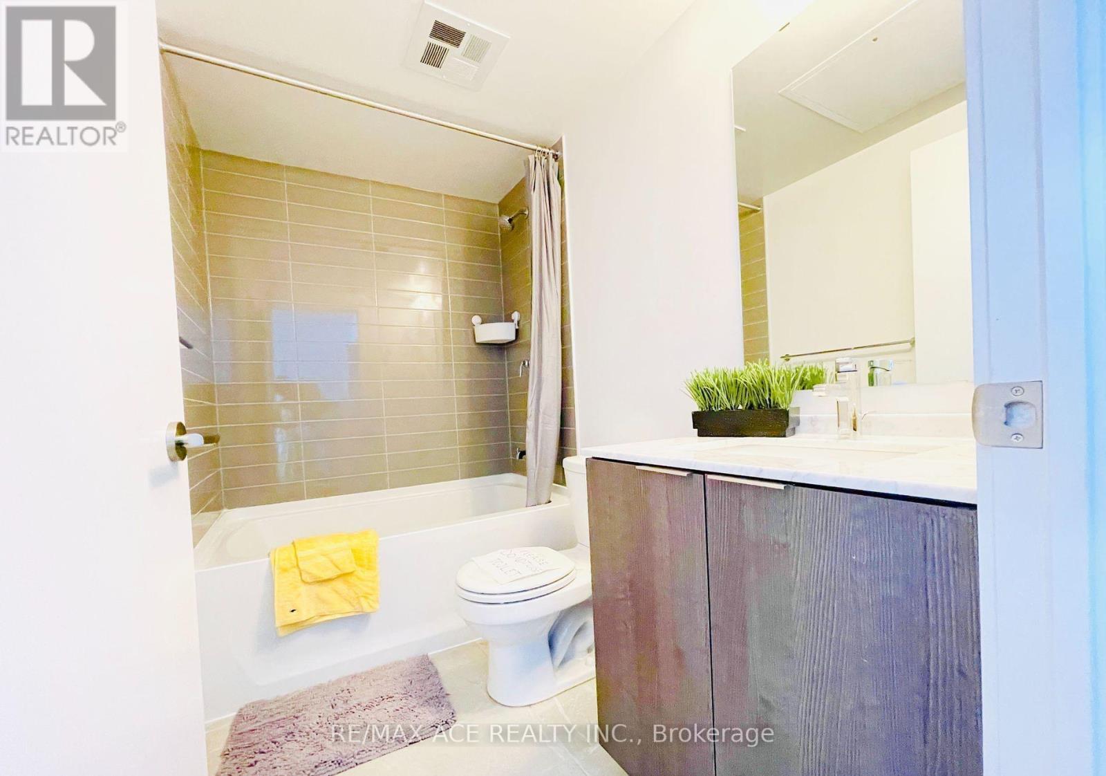 3313 - 11 Wellesley Street W, Toronto, Ontario  M4Y 1E8 - Photo 16 - C13125220