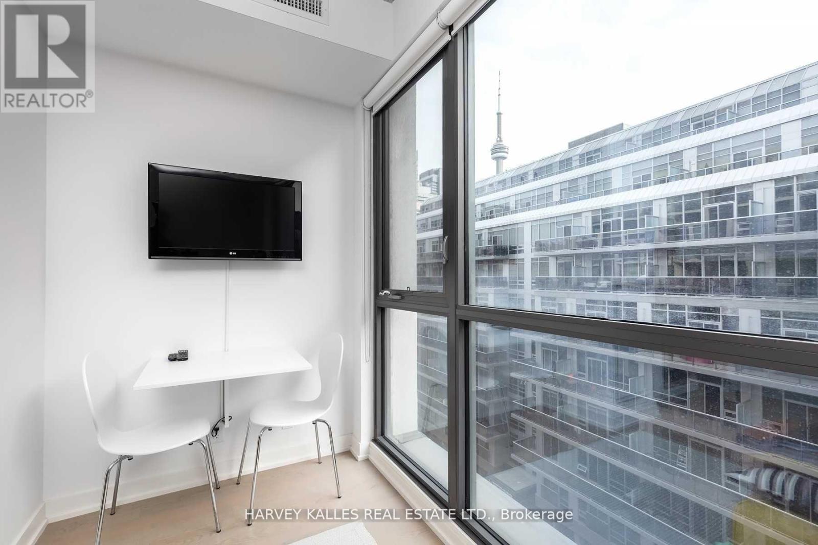 717 - 39 Brant Street, Toronto, Ontario  M5V 0M8 - Photo 3 - C13125230
