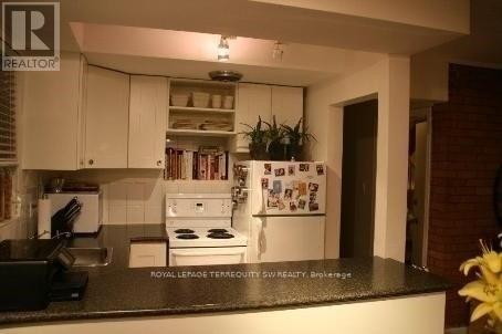 3 - 192 Kenilworth Avenue E, Toronto, Ontario  M4L 3S6 - Photo 4 - E13125218