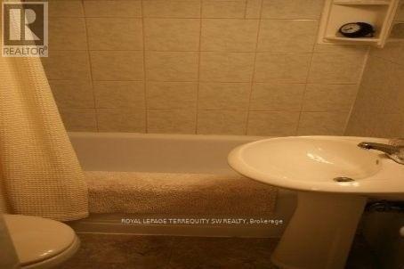 3 - 192 Kenilworth Avenue E, Toronto, Ontario  M4L 3S6 - Photo 6 - E13125218