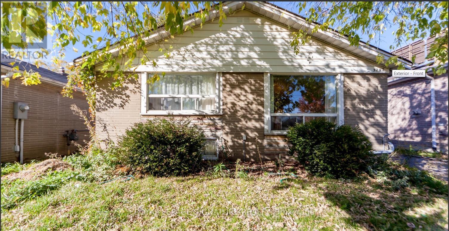 3242 Lawrence Avenue, Toronto, Ontario  M1H 1A4 - Photo 13 - E13125238