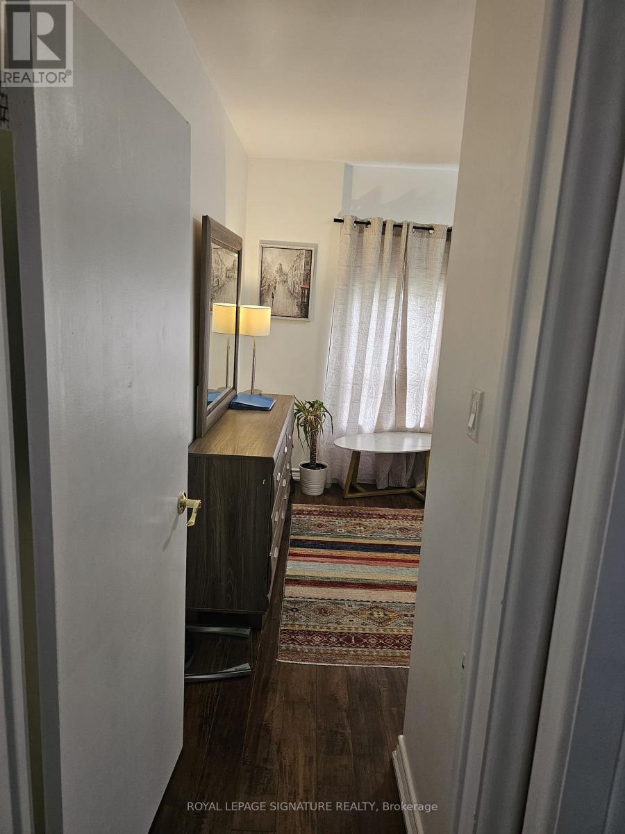 3242 Lawrence Avenue, Toronto, Ontario  M1H 1A4 - Photo 19 - E13125238