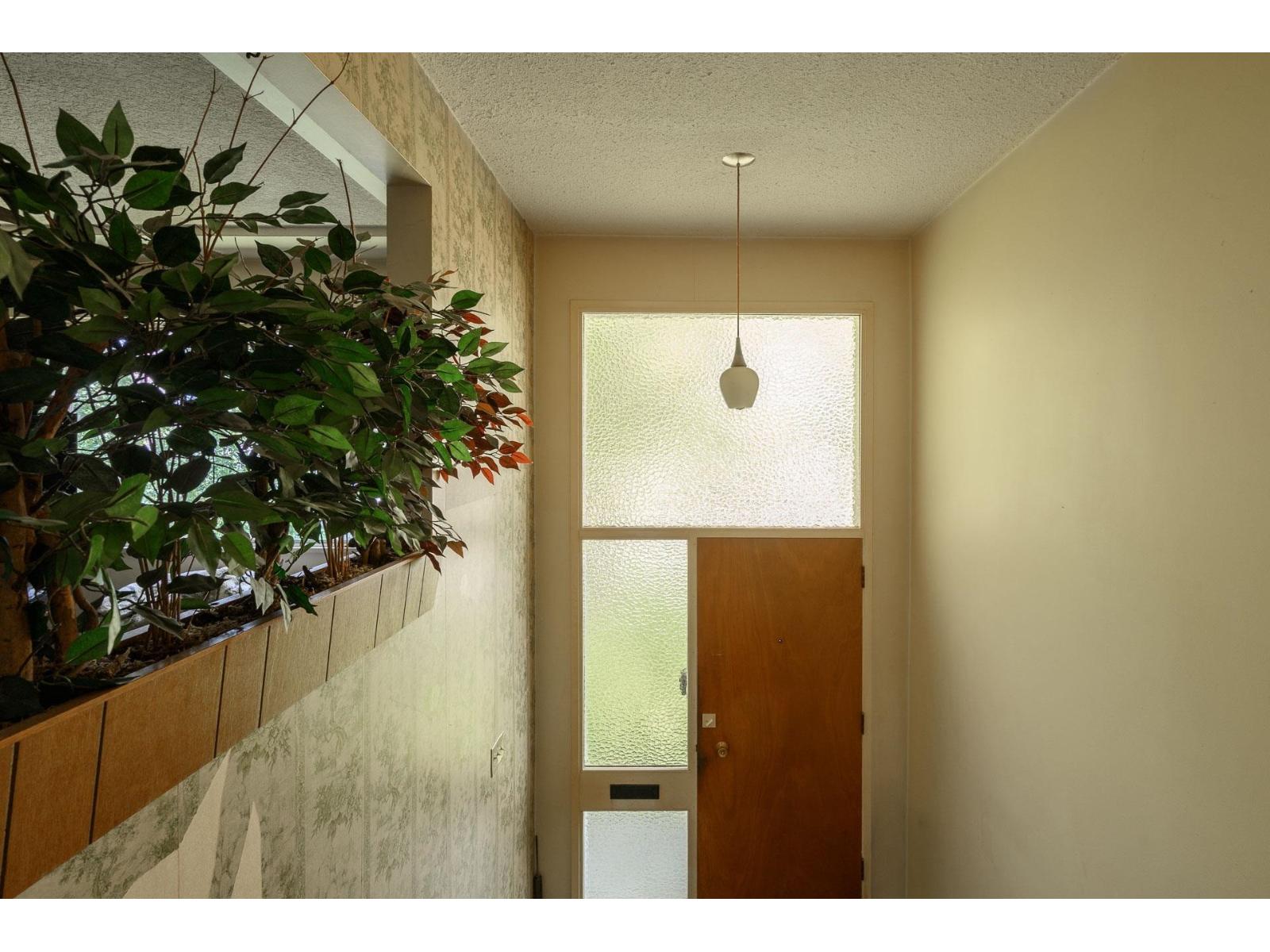 10973 144a Street, Surrey, British Columbia  V3R 3P9 - Photo 11 - R3123555