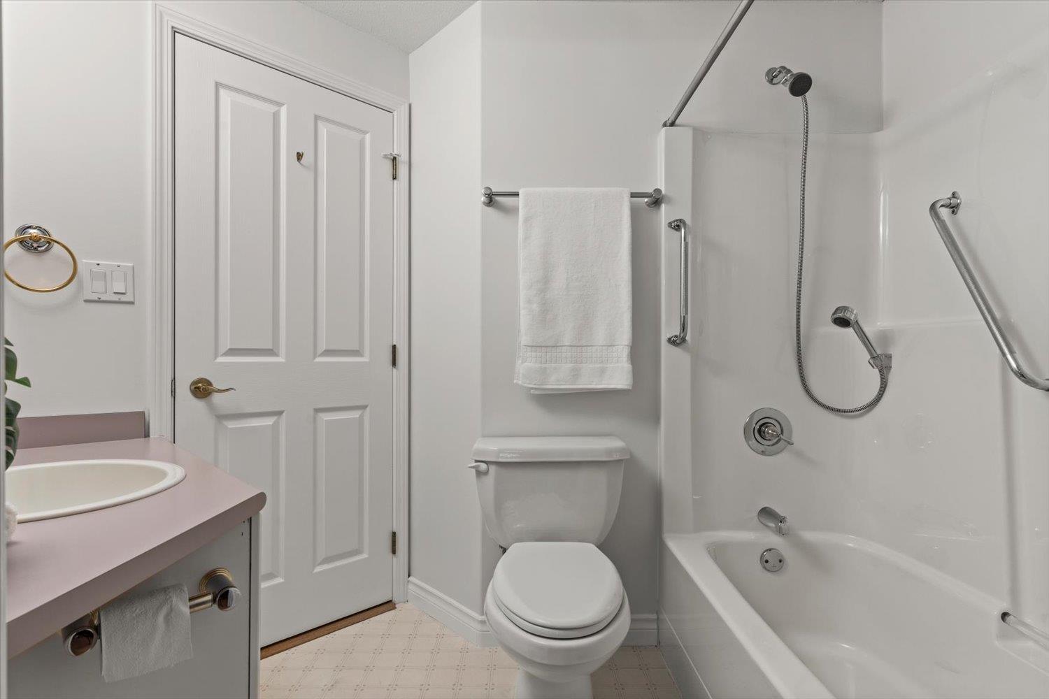 1201 8485 Young Road, Chilliwack Proper South, Chilliwack, British Columbia  V2P 7Y7 - Photo 15 - R3122777