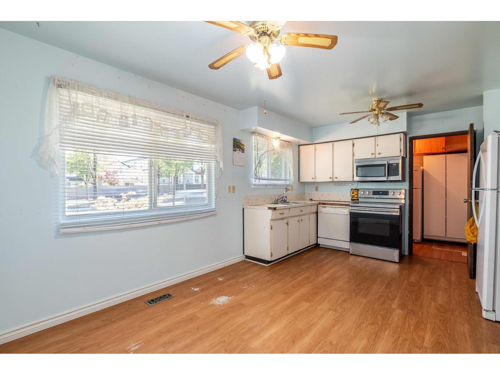 13077 72 Avenue, Surrey, British Columbia  V3W 2N3 - Photo 5 - R3123386