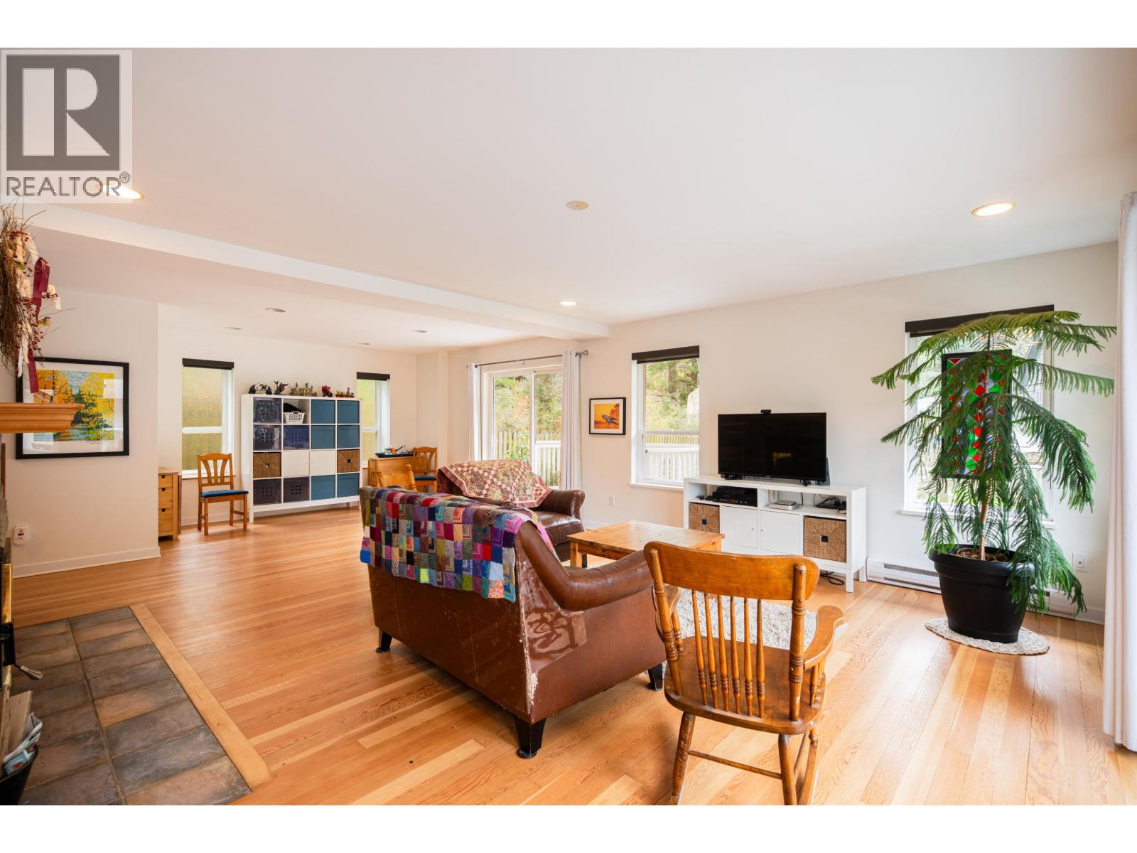 1288 Eagle Cliff Road, Bowen Island, British Columbia  V0N 1G1 - Photo 4 - R3111786