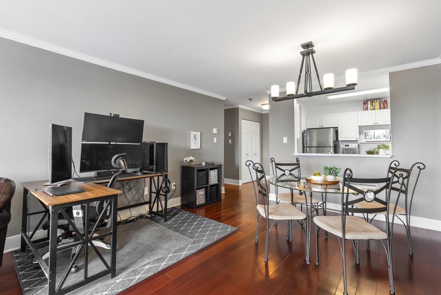 206 9763 140 Street, Surrey, British Columbia  V3T 4M4 - Photo 5 - R3122798