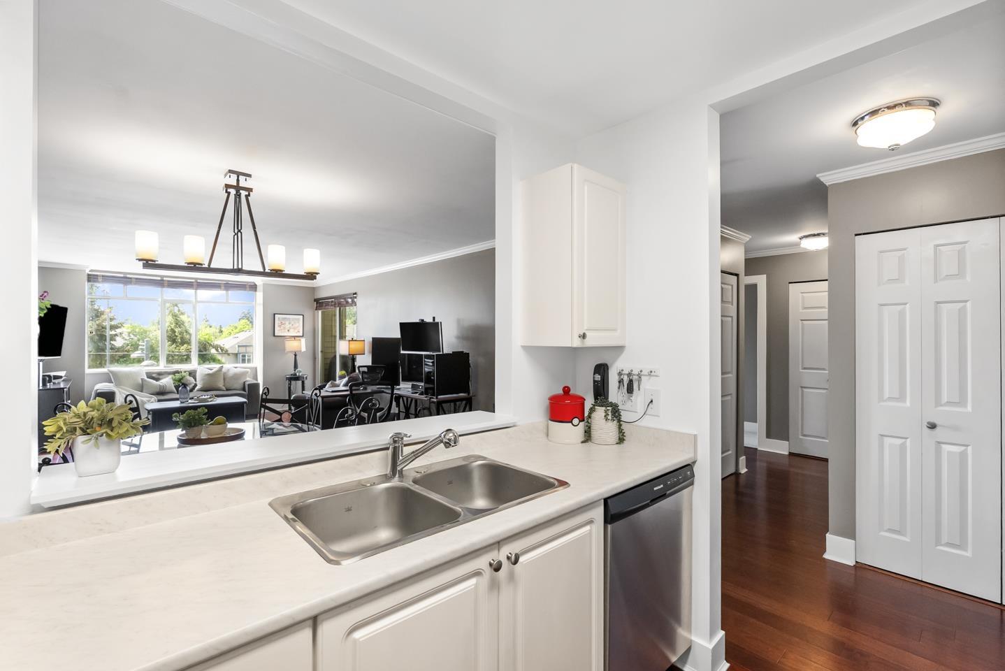 206 9763 140 Street, Surrey, British Columbia  V3T 4M4 - Photo 8 - R3122798