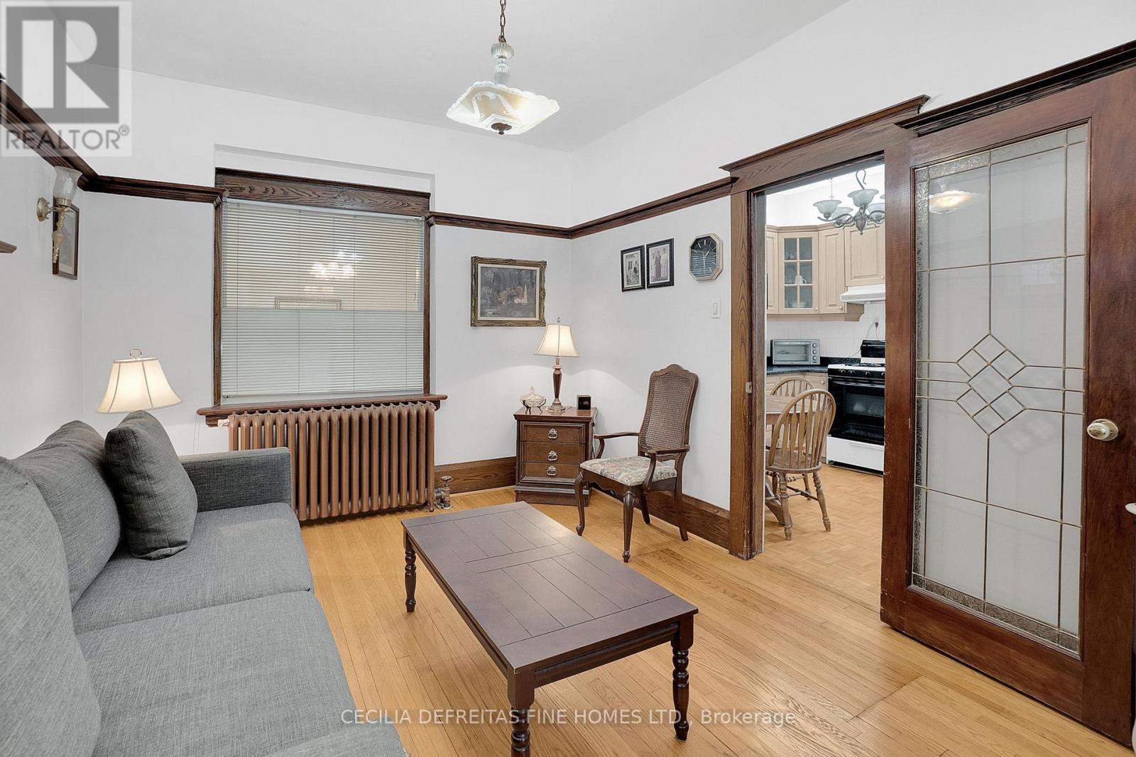 48 Westmount Avenue, Toronto, Ontario  M6H 3K1 - Photo 15 - W13125222