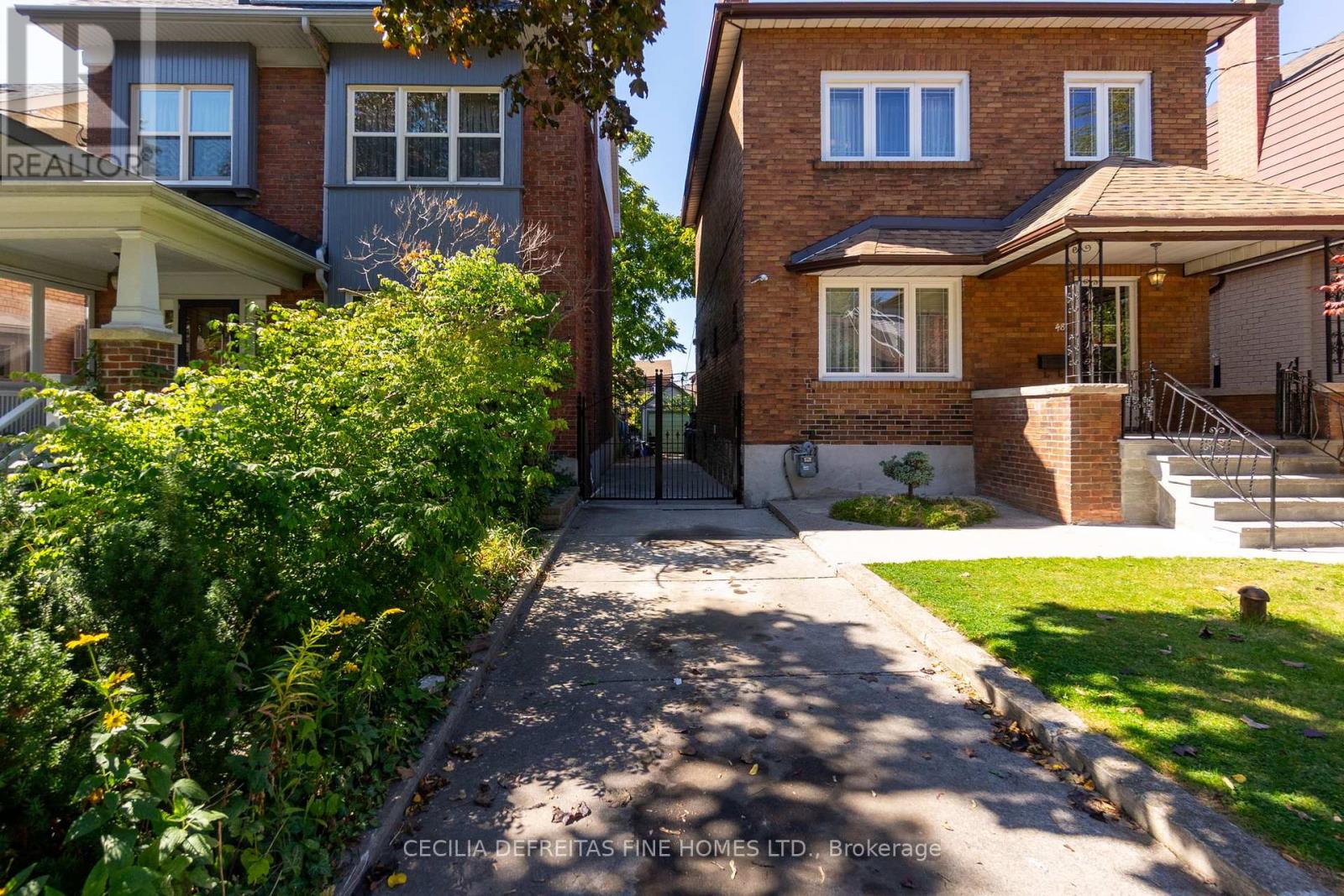 48 Westmount Avenue, Toronto, Ontario  M6H 3K1 - Photo 5 - W13125222