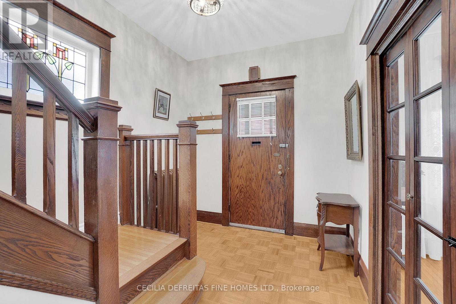 48 Westmount Avenue, Toronto, Ontario  M6H 3K1 - Photo 6 - W13125222
