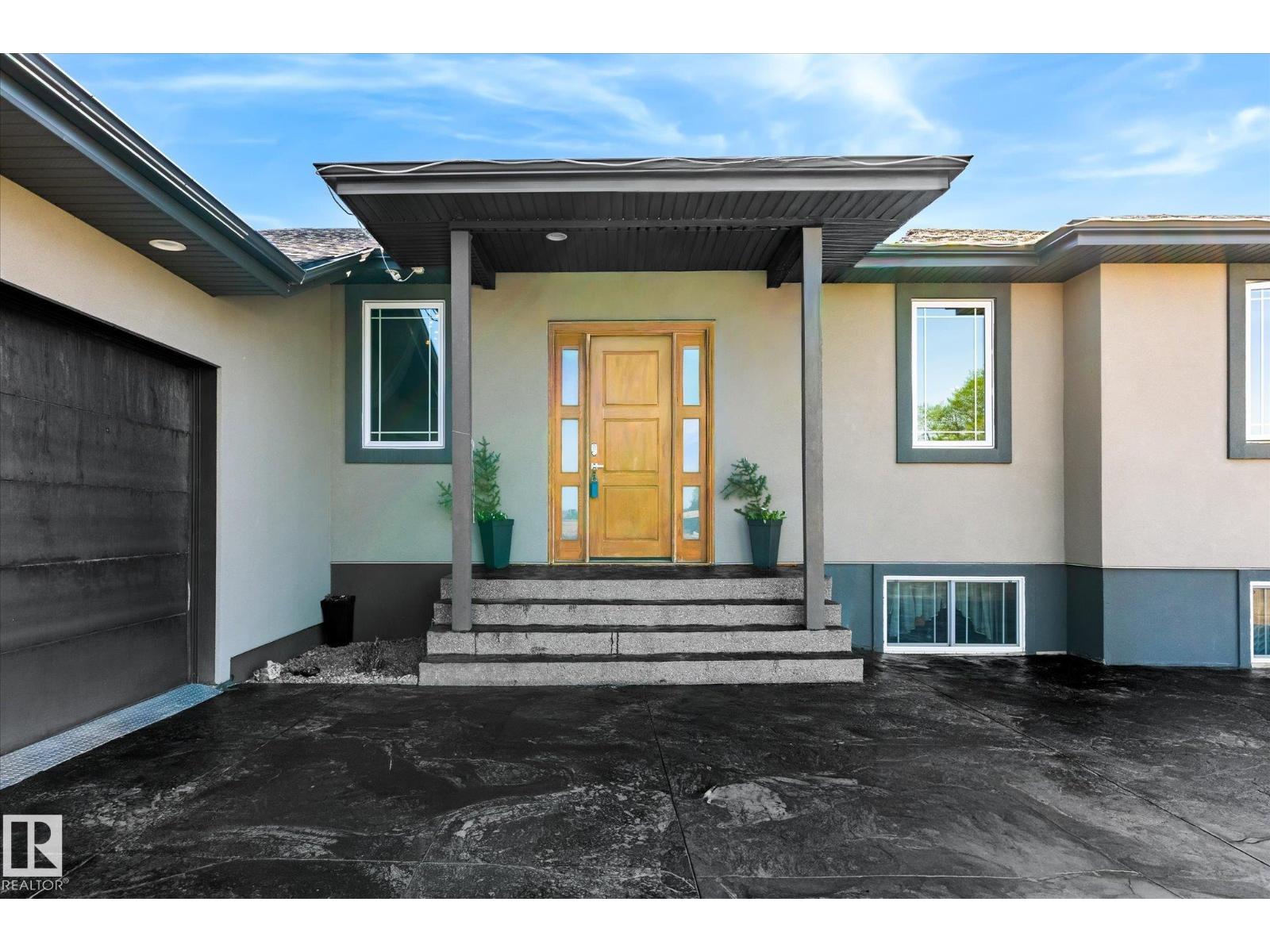 56217 Rge Road 242, Rural Sturgeon County, Alberta  T0A 0K3 - Photo 3 - E4487516