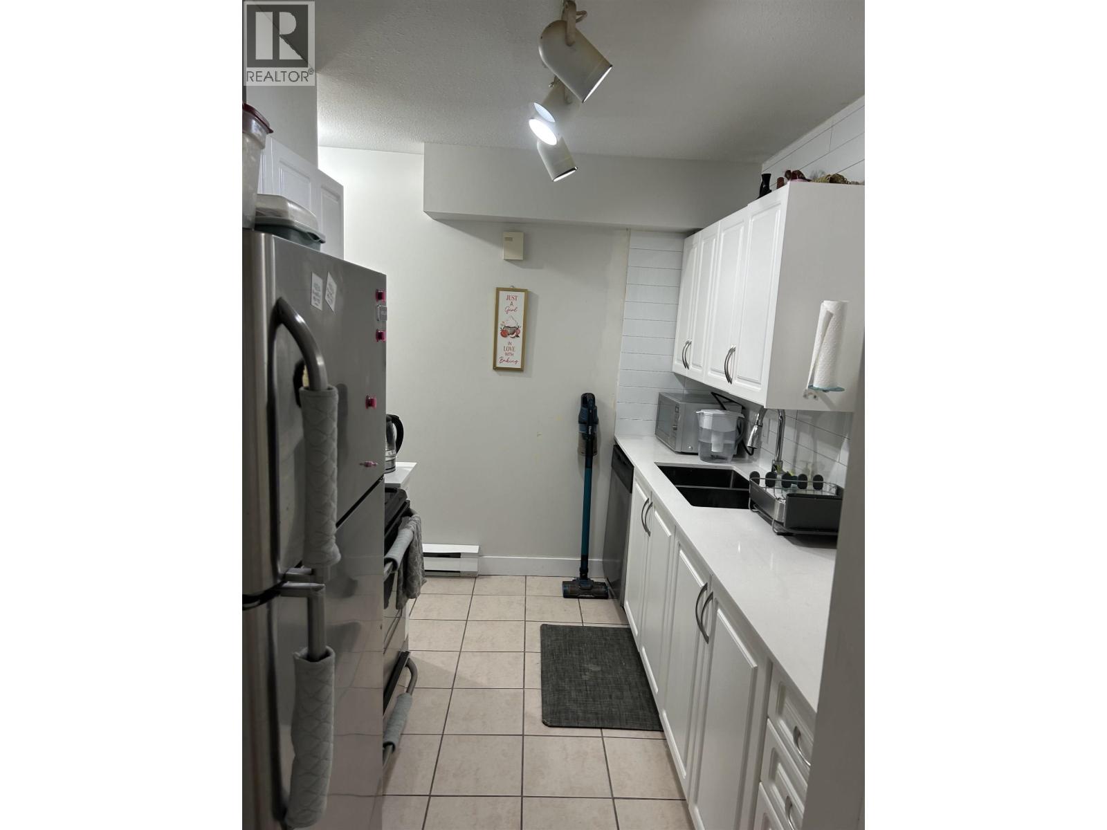 209 3978 Albert Street, Burnaby, British Columbia  V5C 2E1 - Photo 4 - R3122887