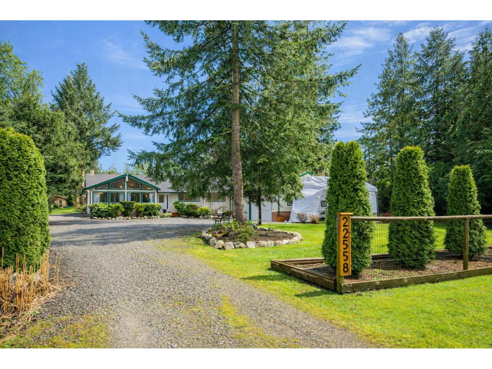 22558 Old Yale Road, Langley, British Columbia  V2Z 2V4 - Photo 1 - R3097296