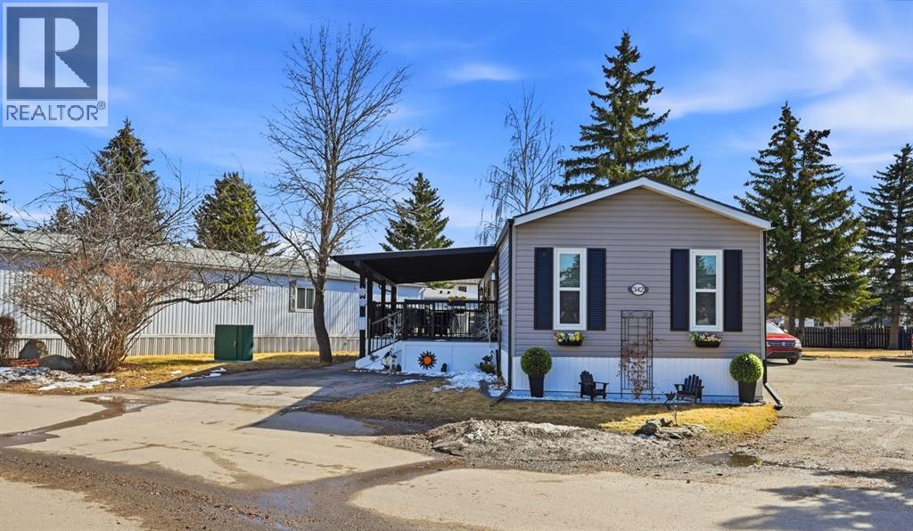 342 Burroughs Circle Ne, Calgary, Alberta  T1Y 6K3 - Photo 2 - A2296130