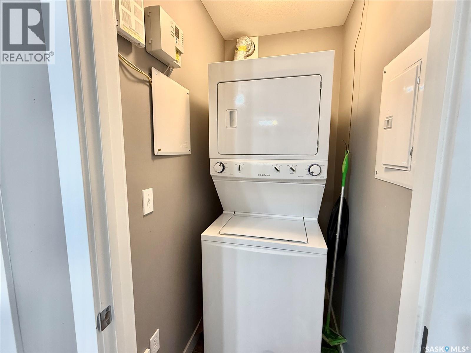 302 820 5th Street Ne, Weyburn, Saskatchewan  S4H 2V2 - Photo 15 - SK035889