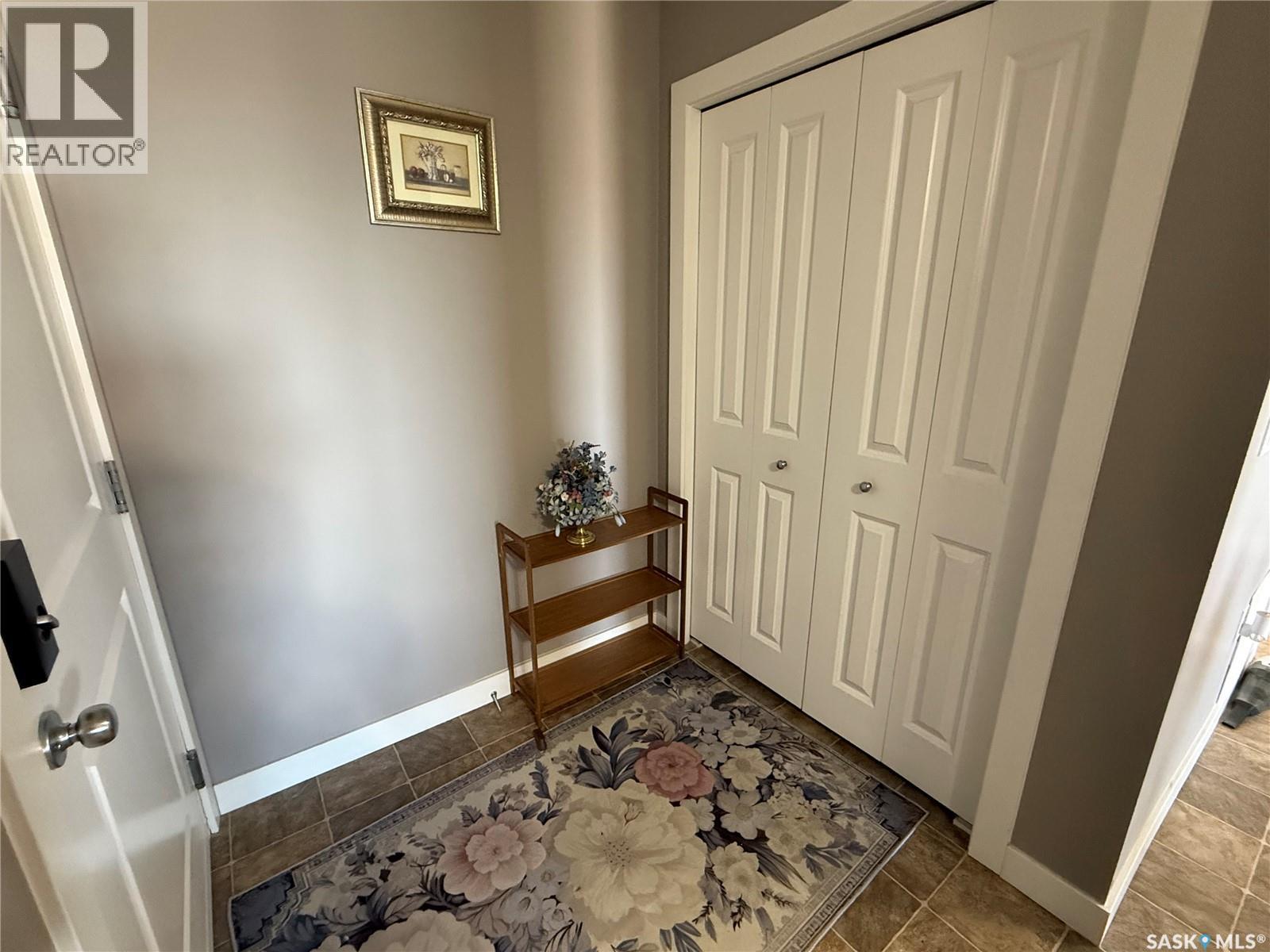 302 820 5th Street Ne, Weyburn, Saskatchewan  S4H 2V2 - Photo 7 - SK035889