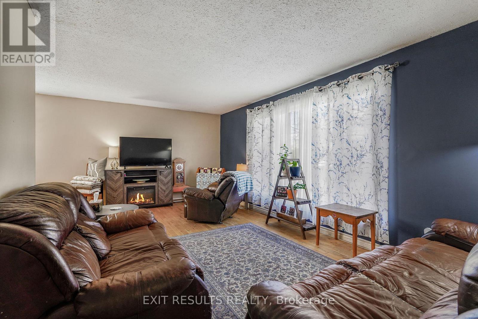 212 Sainte-Anne Street N, Clarence-Rockland, Ontario  K4K 1B8 - Photo 5 - X13125272