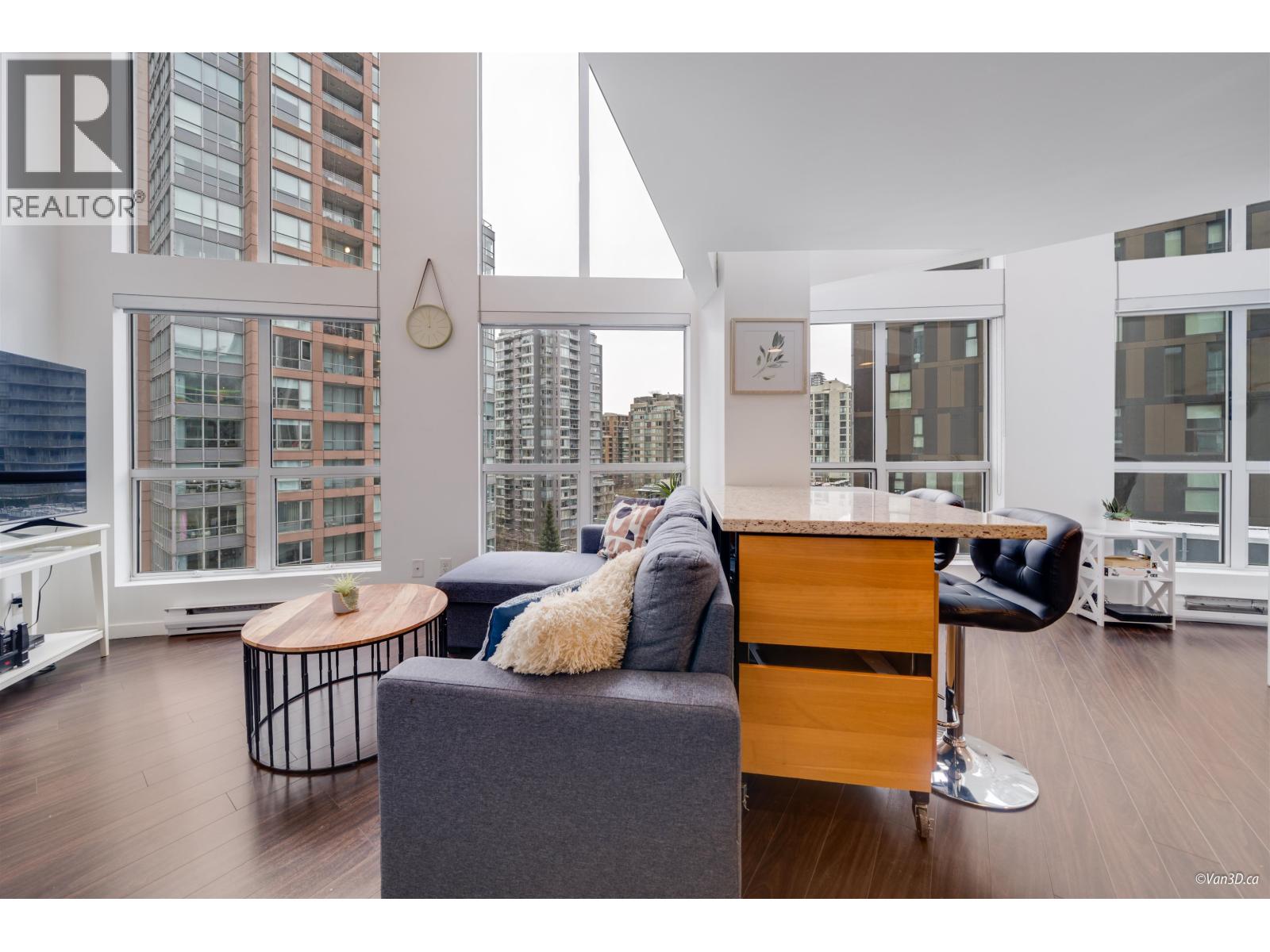608 933 Seymour Street, Vancouver, British Columbia  V6B 6L6 - Photo 2 - R3123501