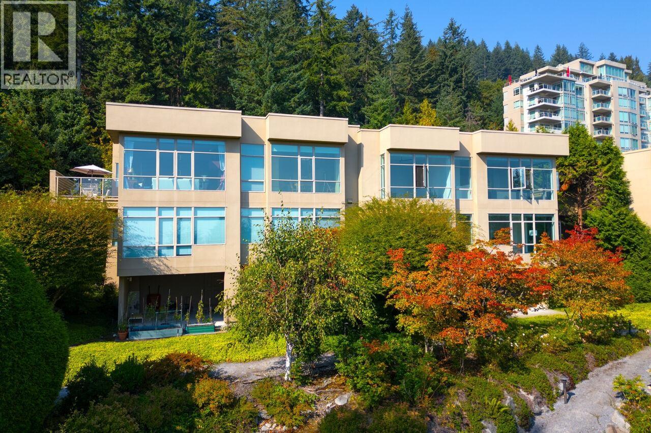3178 DEER RIDGE DRIVE, West Vancouver, British Columbia