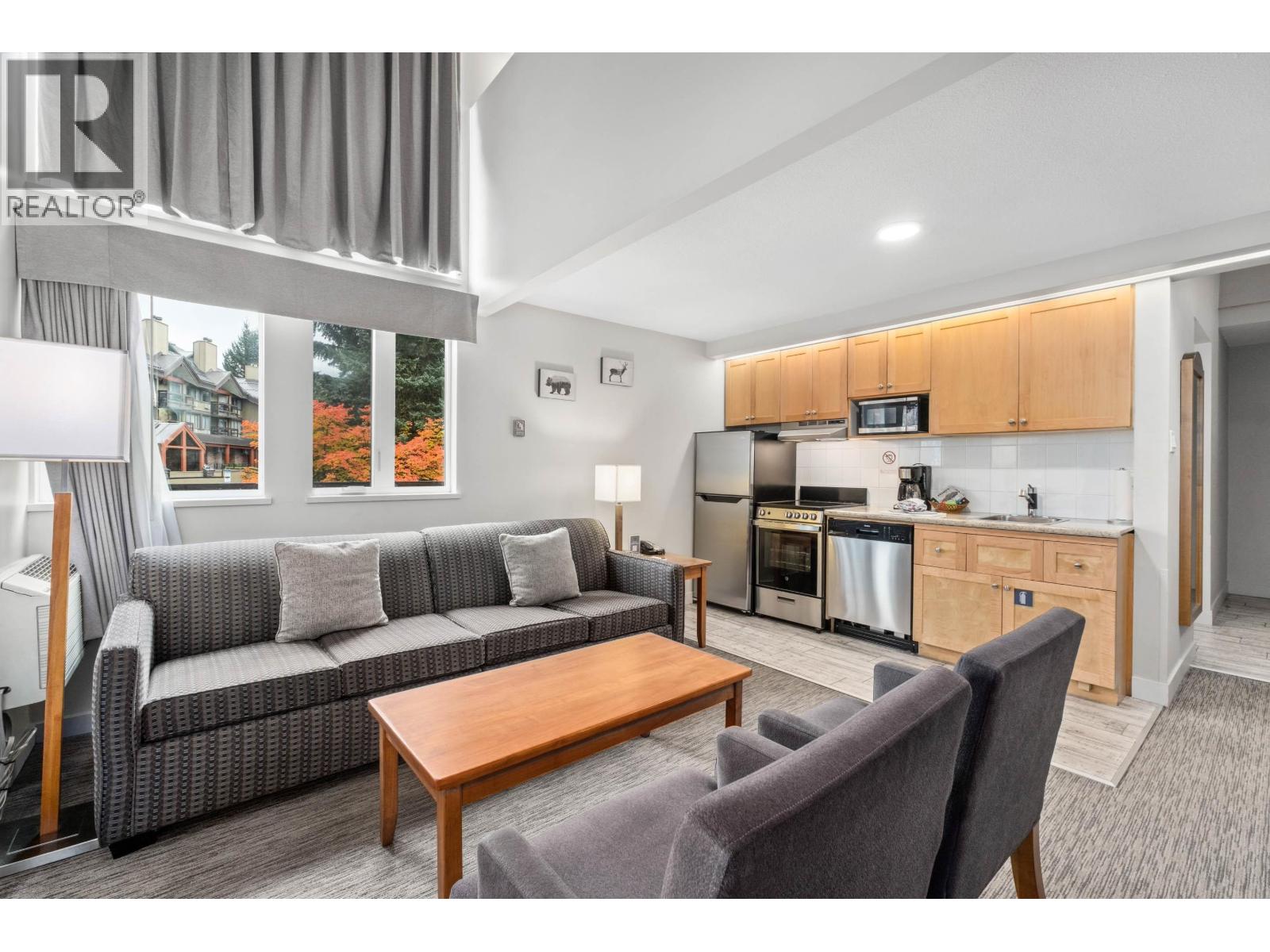 202 4420 SUNDIAL PLACE, Whistler, British Columbia