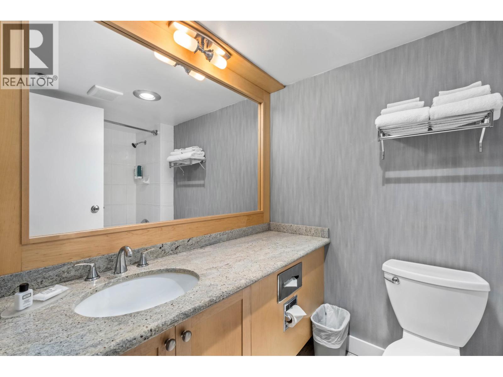 202 4420 Sundial Place, Whistler, British Columbia  V8E 1G6 - Photo 13 - R3123527