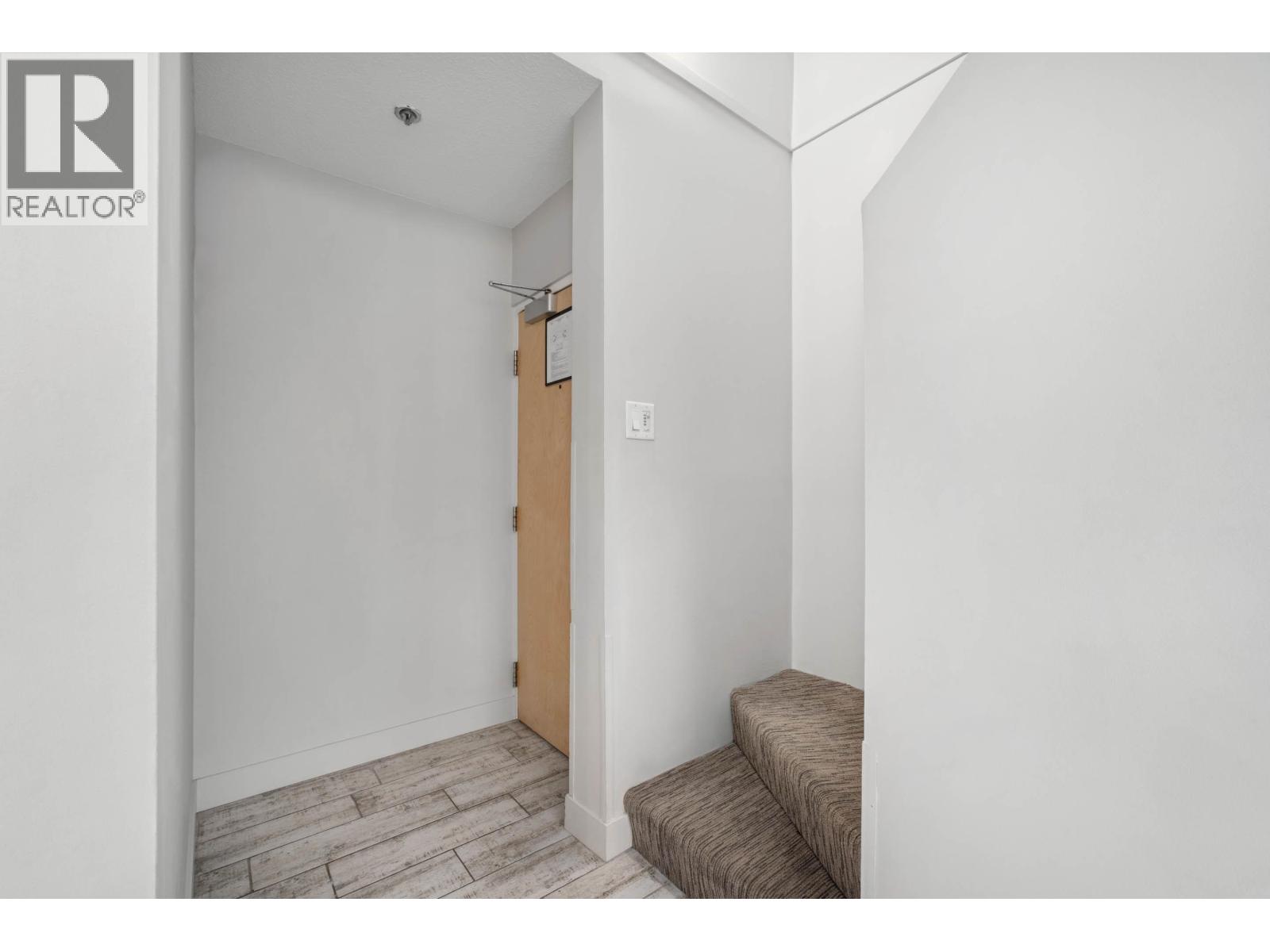 202 4420 Sundial Place, Whistler, British Columbia  V8E 1G6 - Photo 14 - R3123527