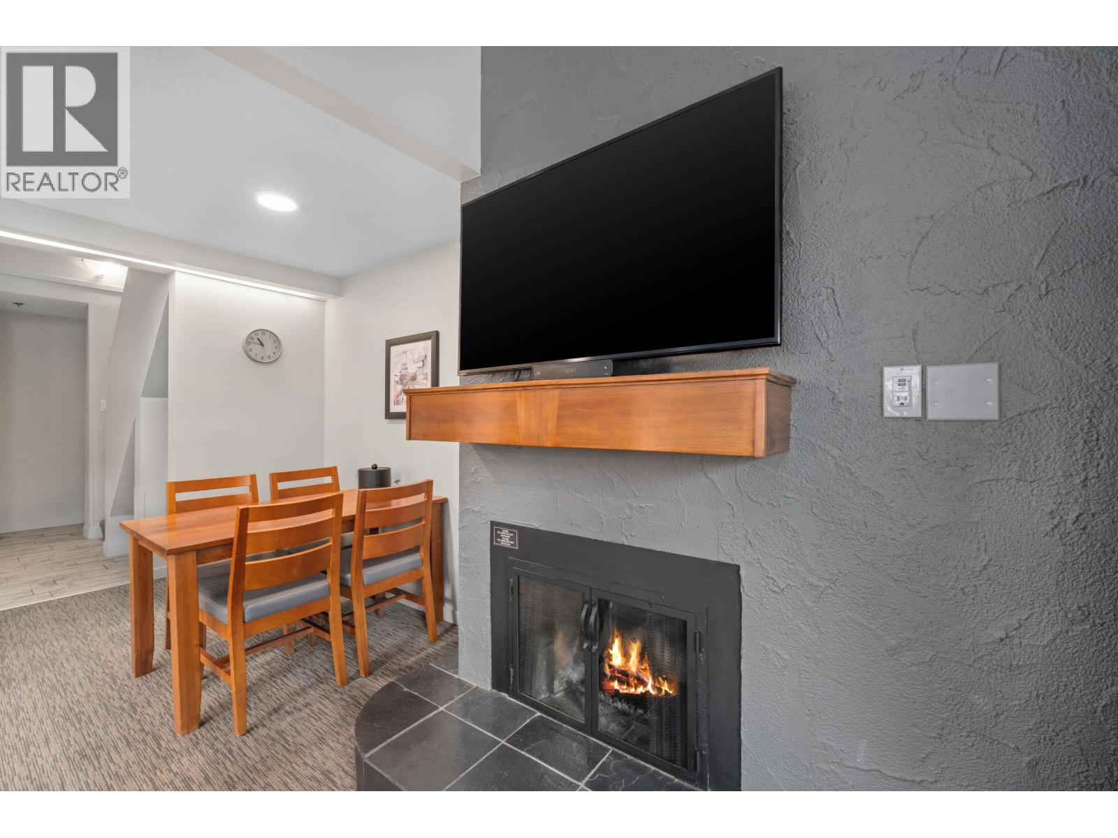 202 4420 Sundial Place, Whistler, British Columbia  V8E 1G6 - Photo 17 - R3123527