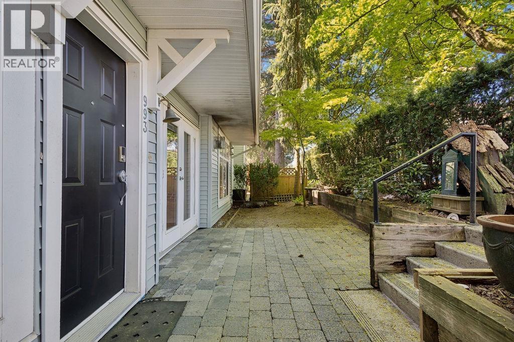 993 LYNN VALLEY ROAD, North Vancouver, British Columbia