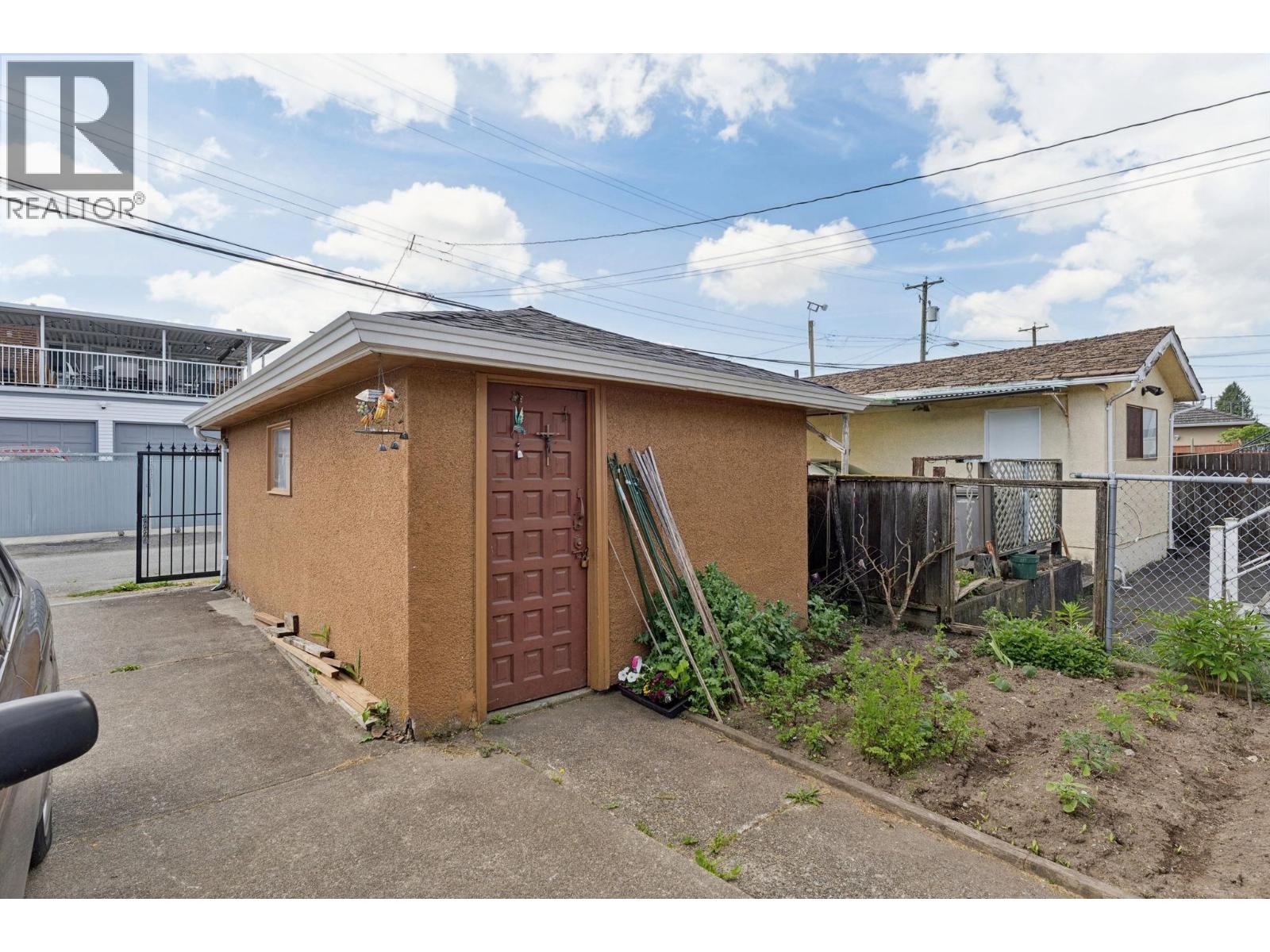 2248 Mannering Avenue, Vancouver, British Columbia  V5N 3C4 - Photo 22 - R3123509