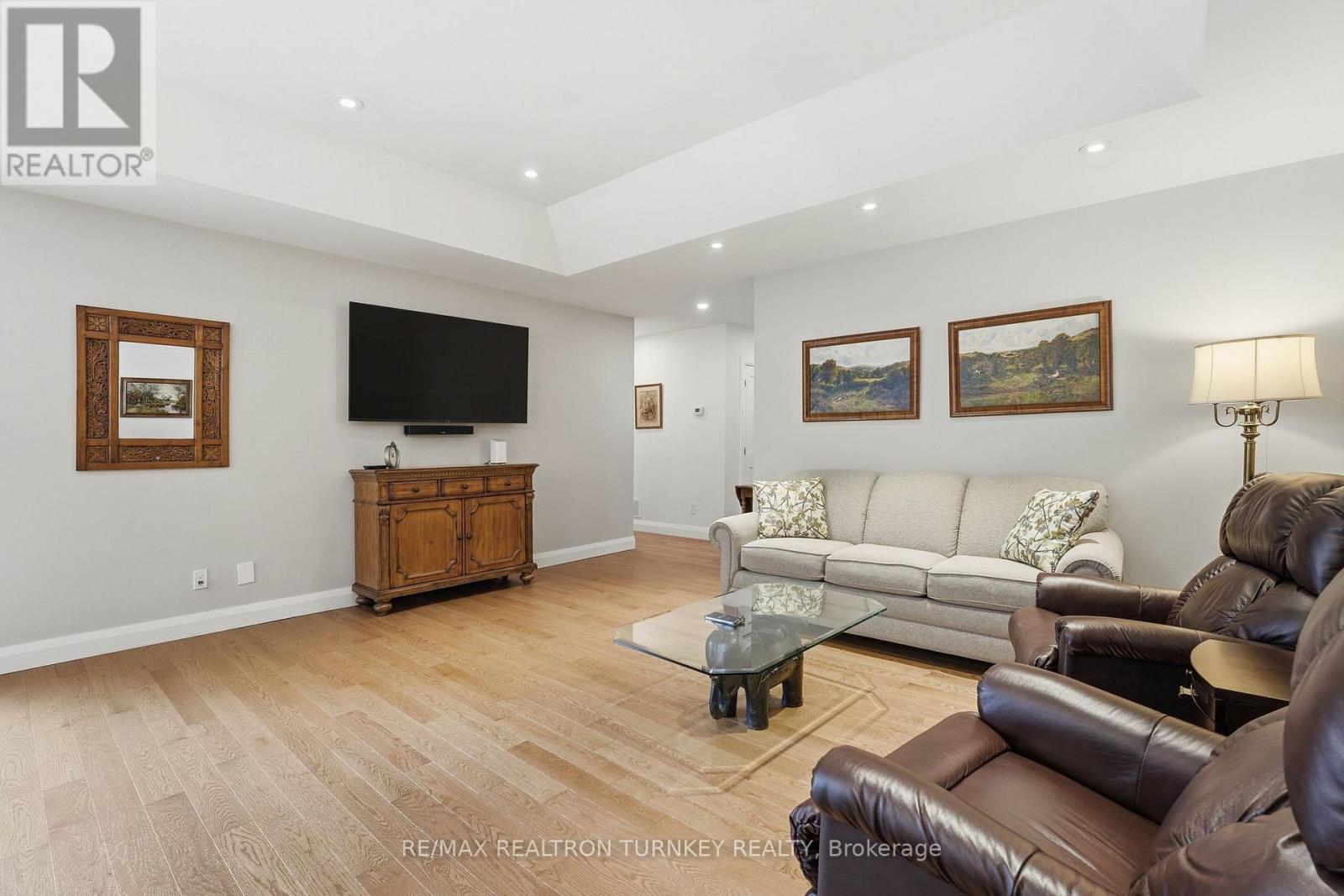 178 Parkview Crescent, Newmarket, Ontario  L3Y 2C8 - Photo 10 - N13123958