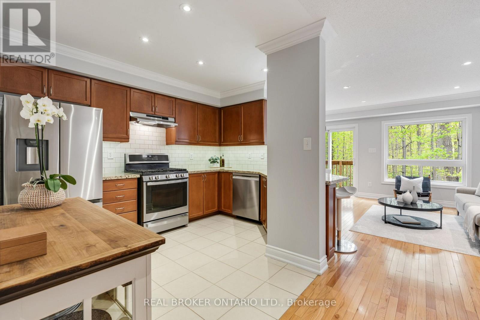 33 - 233 Duskywing Way, Oakville, Ontario  L6L 0C5 - Photo 4 - W13122138