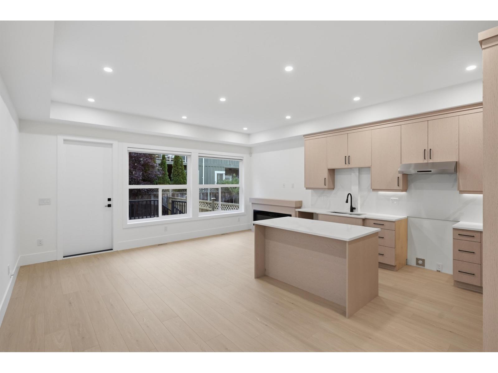 1 12863 Marine Drive, Surrey, British Columbia  V4A 1C8 - Photo 9 - R3123572