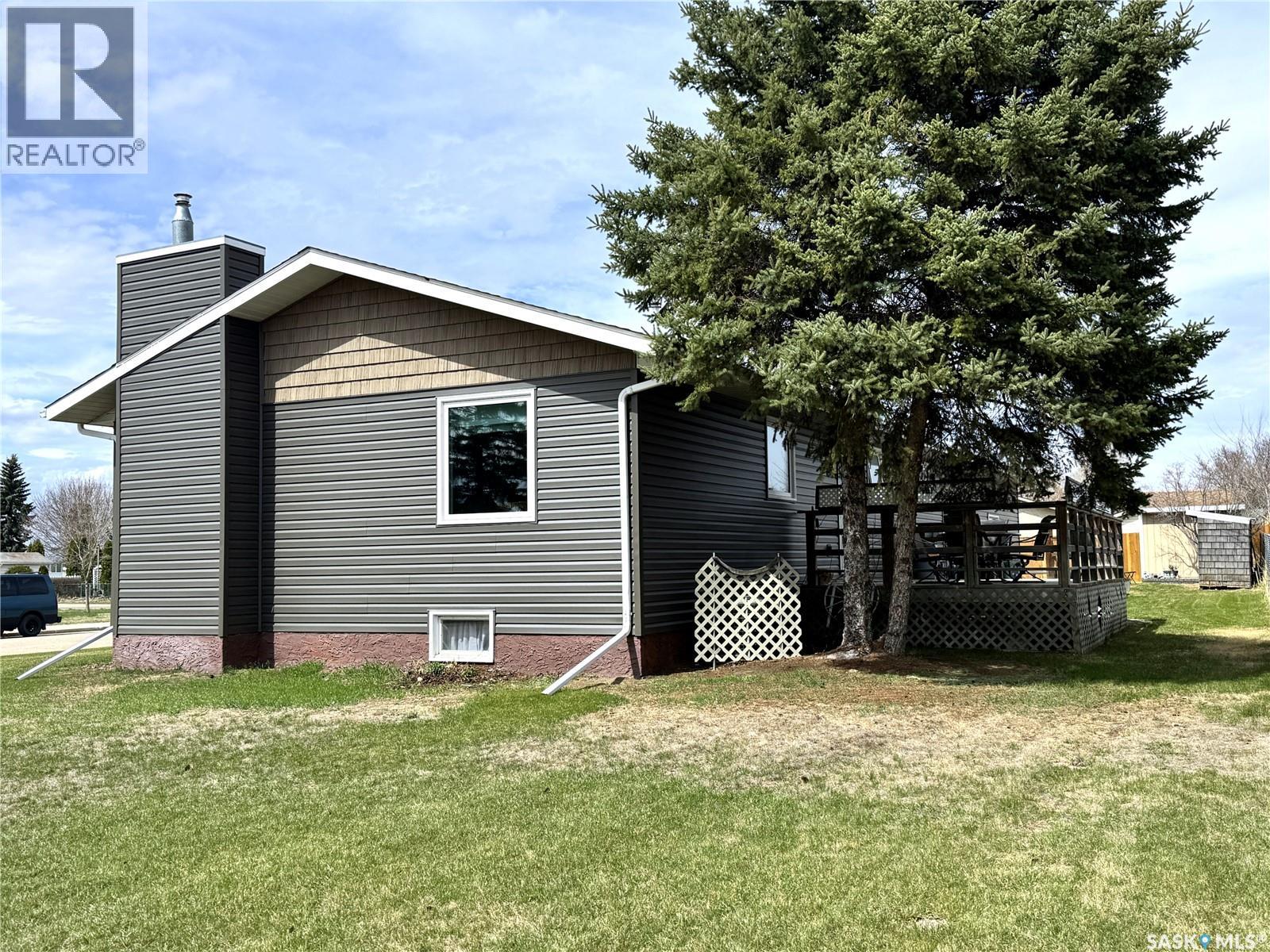415 3rd Avenue W, Biggar, Saskatchewan  S0K 0M0 - Photo 48 - SK027372