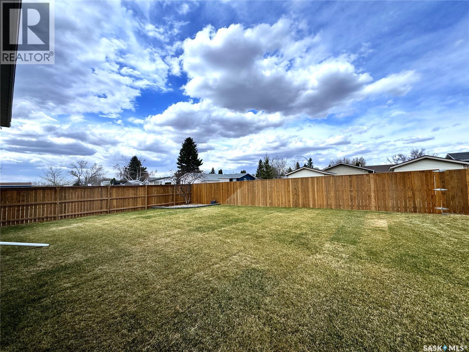 415 3rd Avenue W, Biggar, Saskatchewan  S0K 0M0 - Photo 41 - SK027372