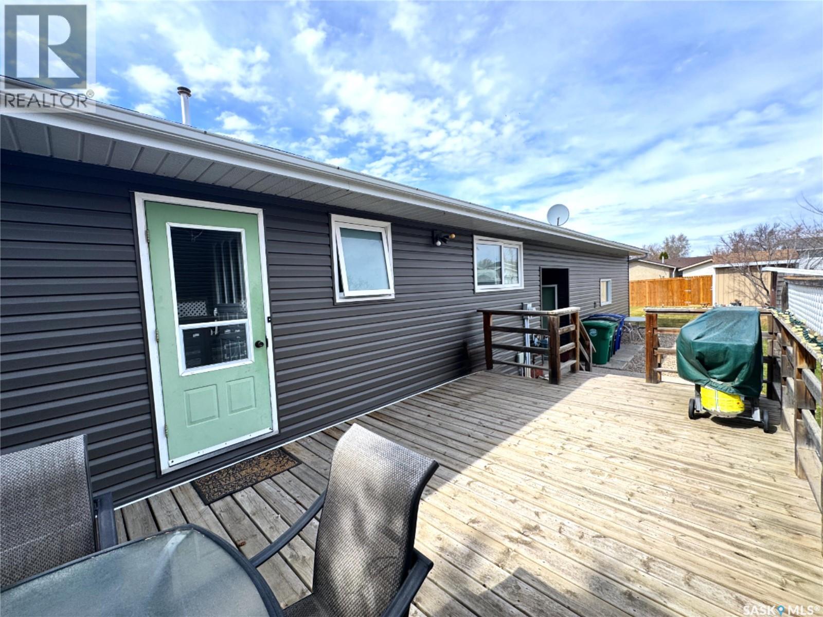 415 3rd Avenue W, Biggar, Saskatchewan  S0K 0M0 - Photo 47 - SK027372