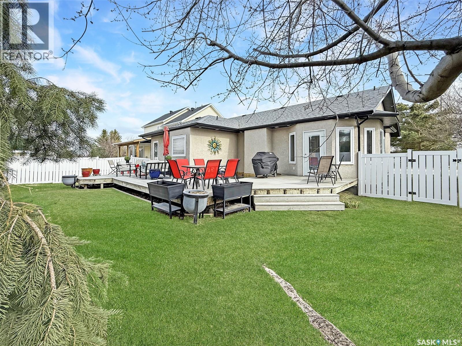 623 Highland Drive, Swift Current, Saskatchewan  S9H 4Z5 - Photo 41 - SK034922