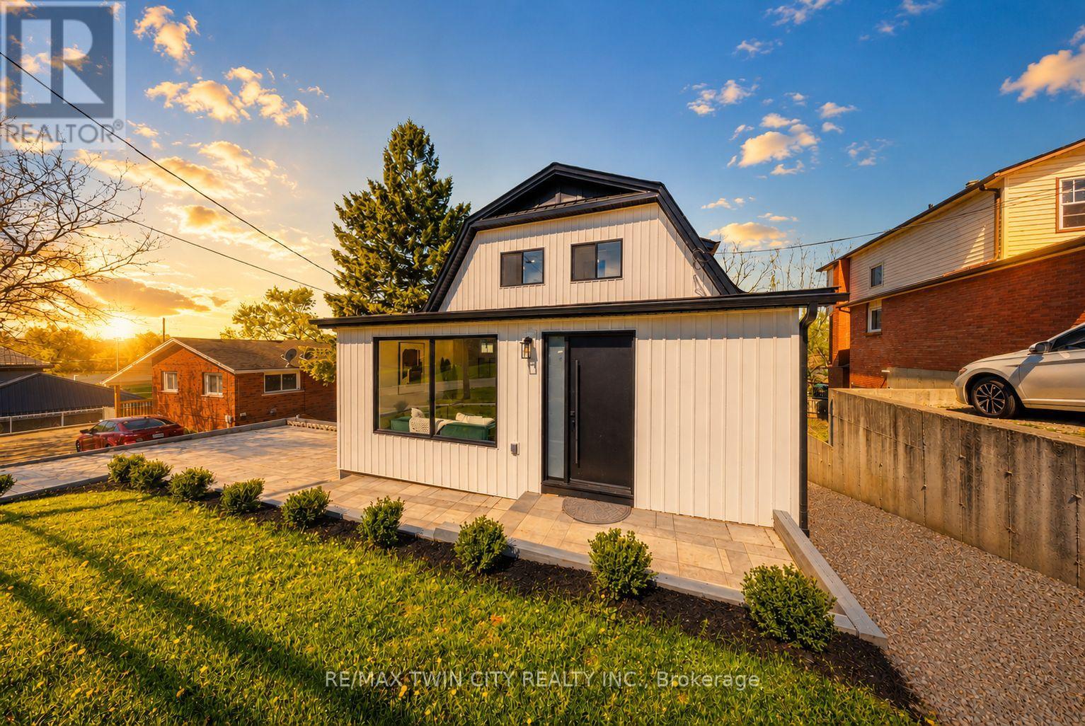 23 ABERDEEN STREET, Haldimand, Ontario