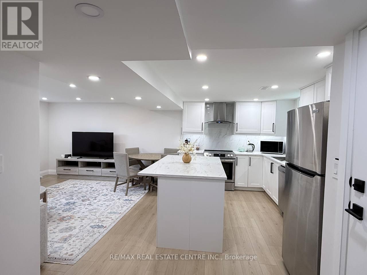 Lower - 171 Manitou Way, Hamilton, Ontario  L9G 1X9 - Photo 2 - X13125282