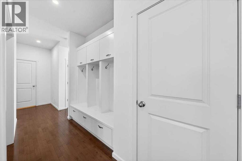 20 Nolancrest Green Nw, Calgary, Alberta  T3R 0P8 - Photo 5 - A2304184