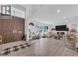 8025 BORDEN STREET, Vancouver, British Columbia