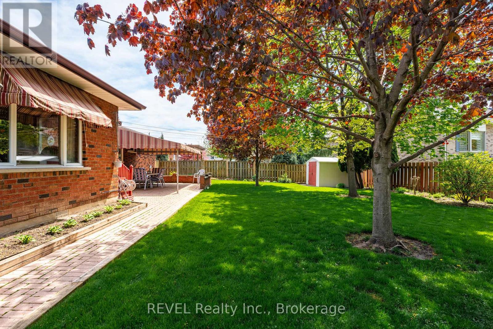 6 Harcove Street, St. Catharines, Ontario  L2N 1W8 - Photo 4 - X13124470