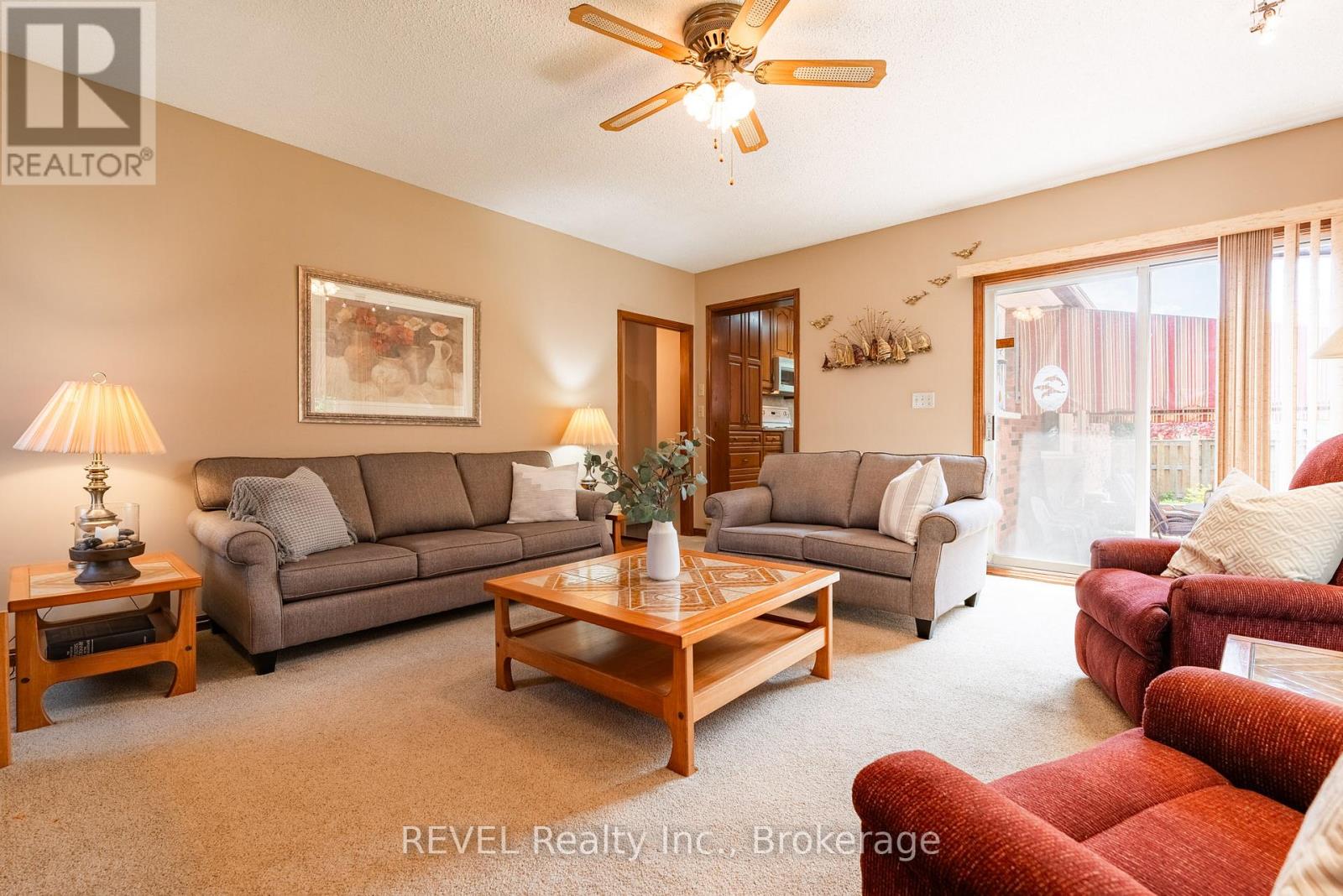 6 Harcove Street, St. Catharines, Ontario  L2N 1W8 - Photo 3 - X13124470