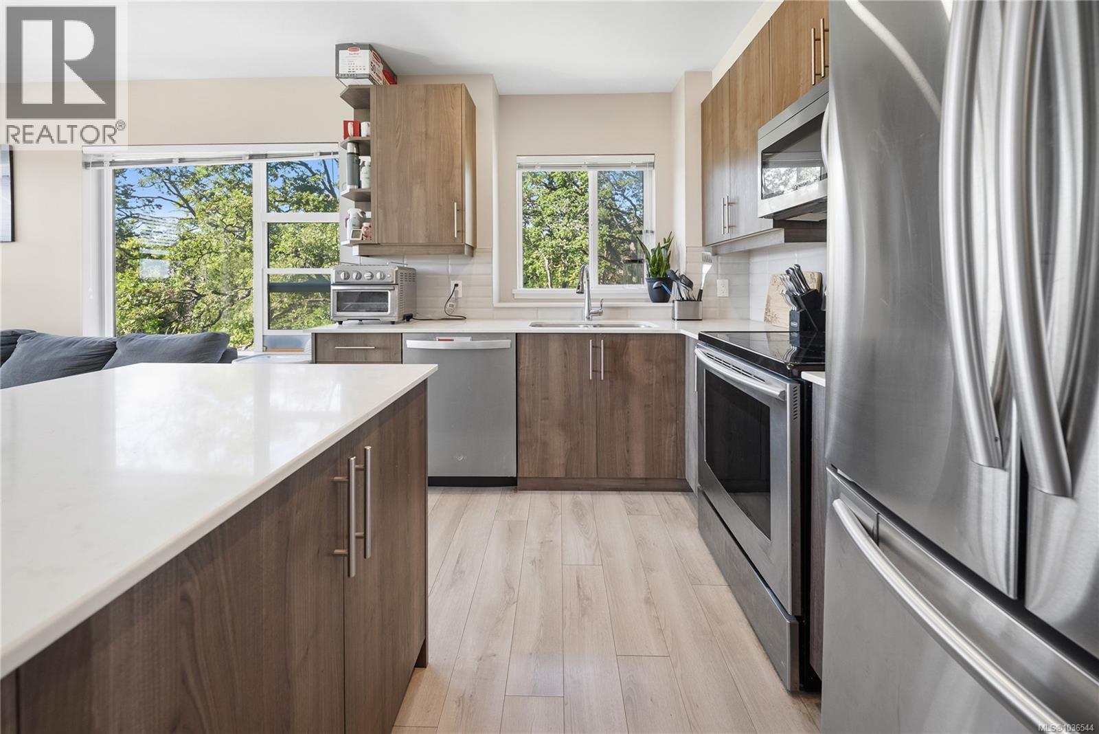 503 1016 Inverness Rd, Saanich, British Columbia  V8X 2S1 - Photo 13 - 1036544